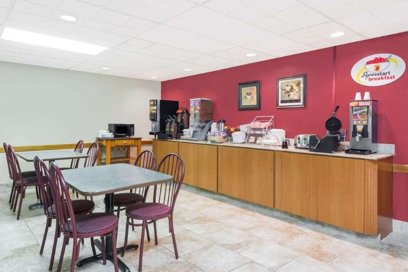 Holiday Inn Express & Suites - Milan - Sandusky Area By Ihg Exterior photo